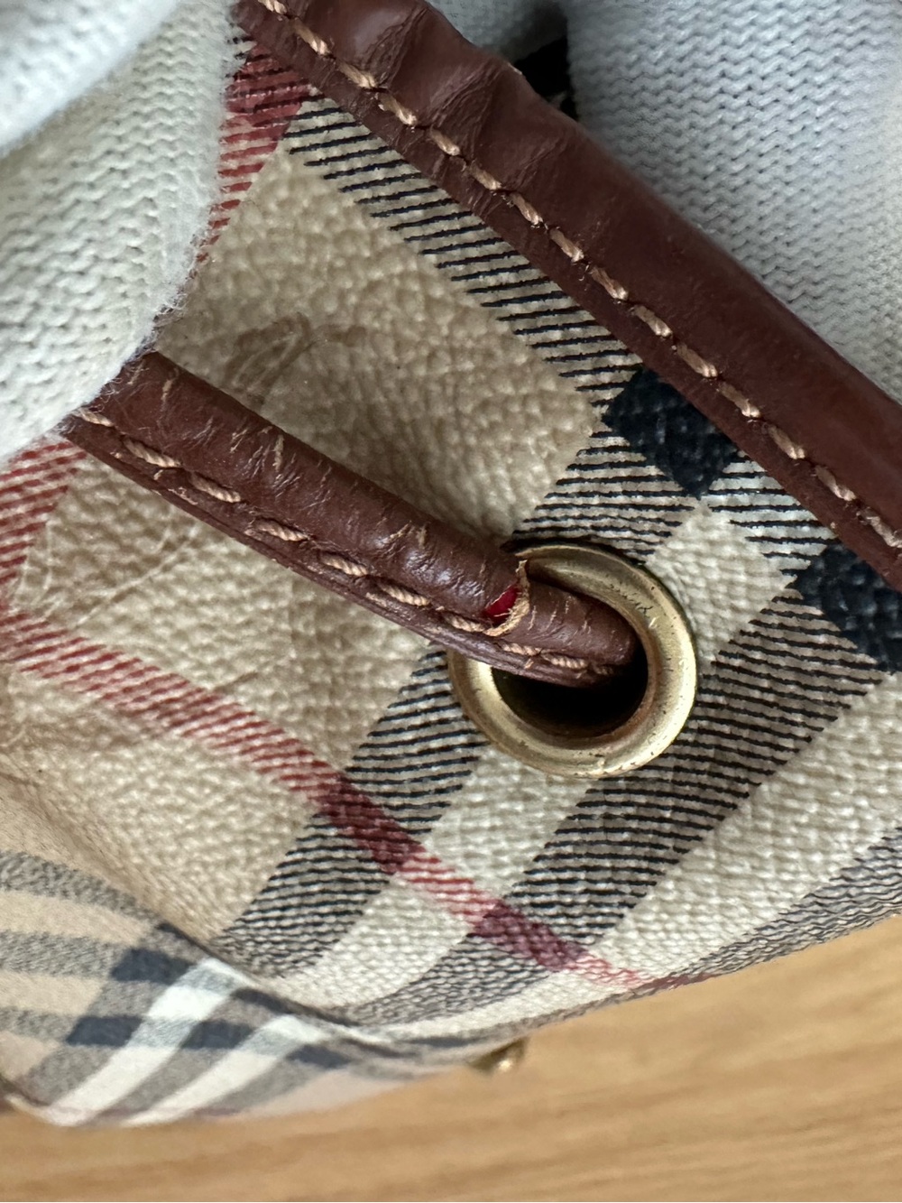 Burberry Nova Check Bucket Bag - Picture 14 of 14